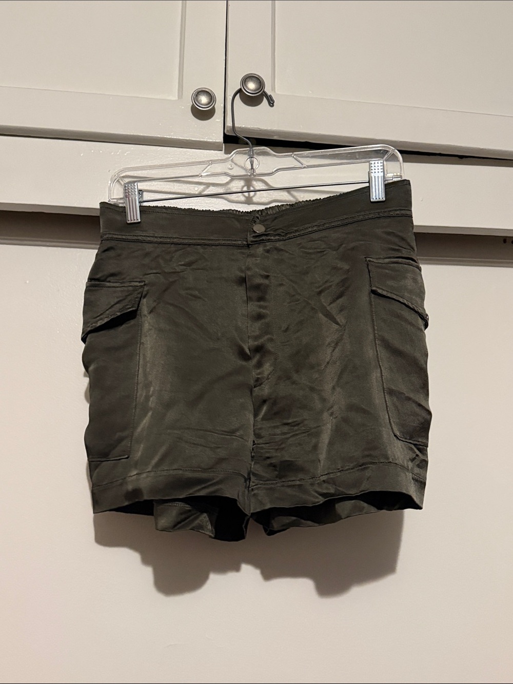 Zara Olive Green Cargo Shorts with Flap Pockets